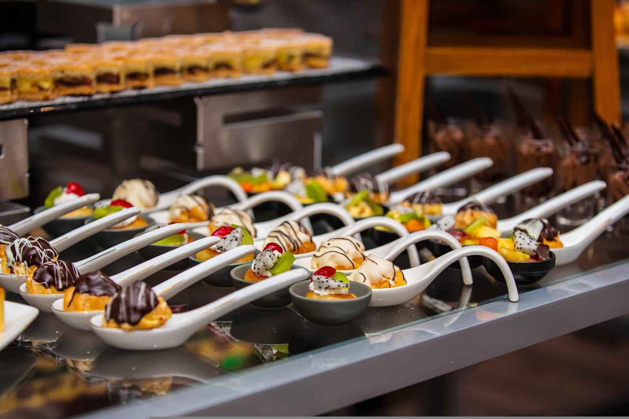 Comment organiser la présentation d'un buffet ? – Le petit sommelier