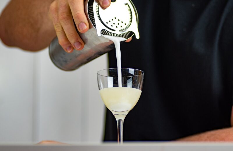L’ascension_fulgurante_des_cocktails_:_une_symphonie_gustative_et_sensorielle