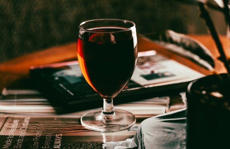 Le_guide_ultime_pour_acheter_du_vin_en_ligne_:_les_meilleurs_sites_évalués_