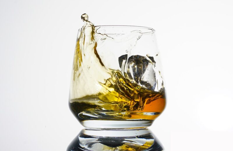 Le_whisky_:_un_nectar_doré_aux_origines_mystérieuses