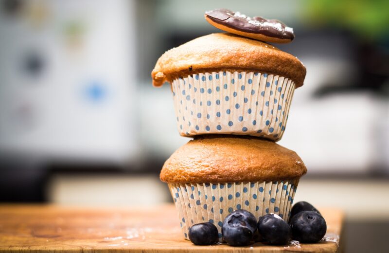 Muffins_au_gâteau_au_café_et_à_la_cannelle_aux_pommes 