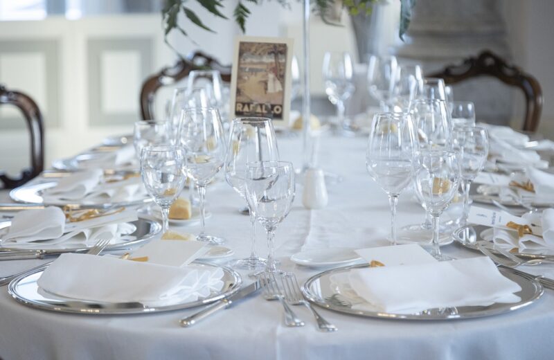 Sublimez_votre_mariage_avec_des_verres_à_vin_personnalisés_pour_une_touche_unique_et_mémorable