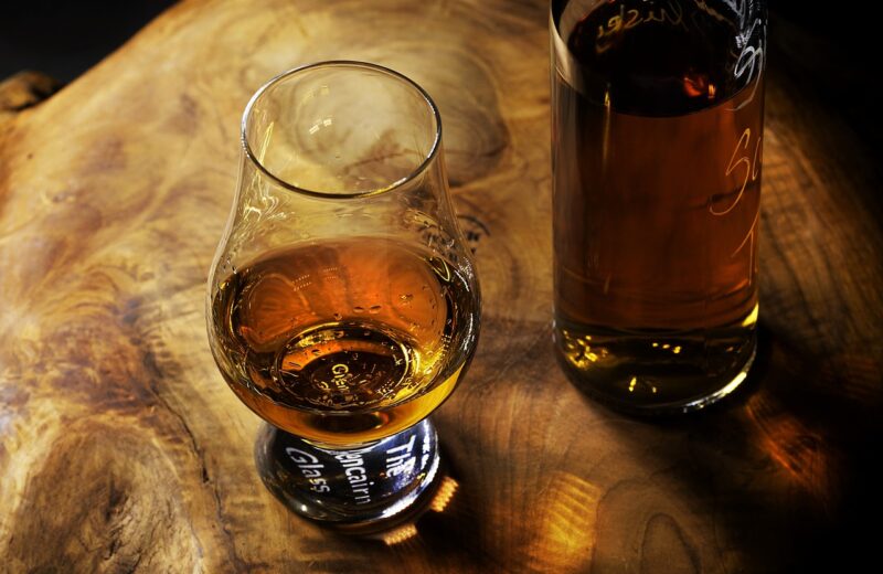 Voyage_sensoriel_au_cœur_des_saveurs_:_découverte_du_rhum_vieux