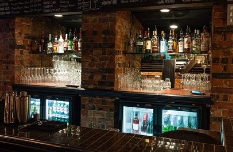 bar