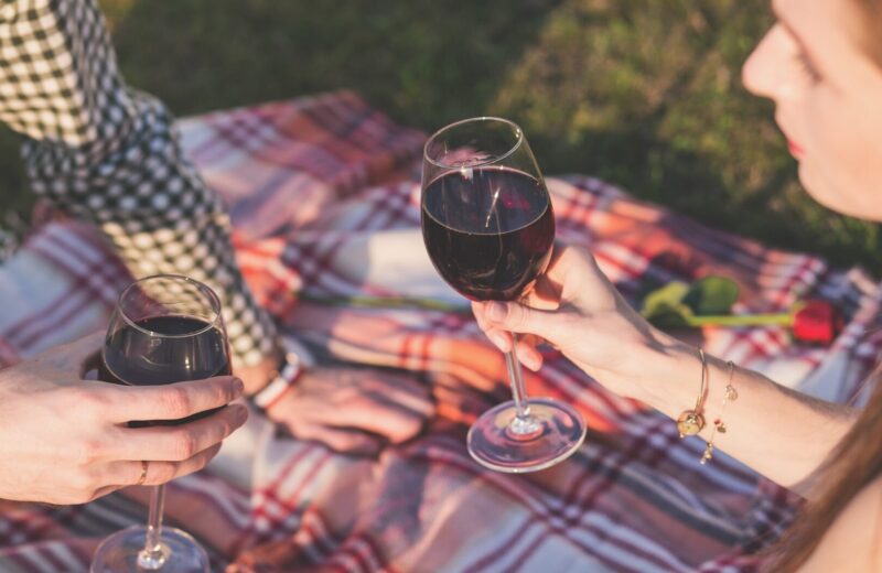 picnic-1853380_1920